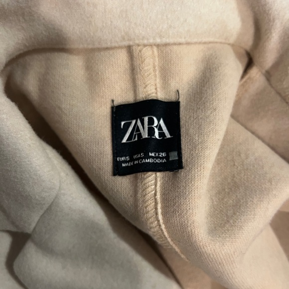 Zara Lapel Coat in Ecru - Picture 4 of 4